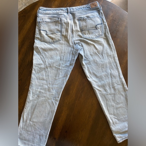 American Eagle Distressed Jeans - Picture 6 of 6